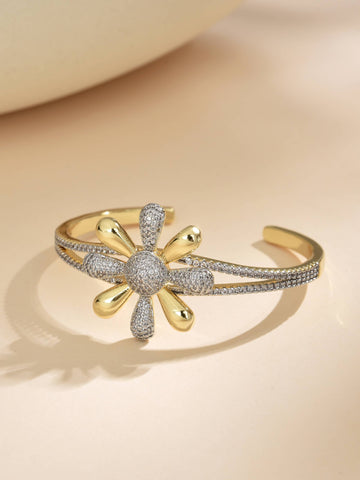 Adjustable Bracelet with Flower Design and Zirconias-Bracelets-ZIRCONIA