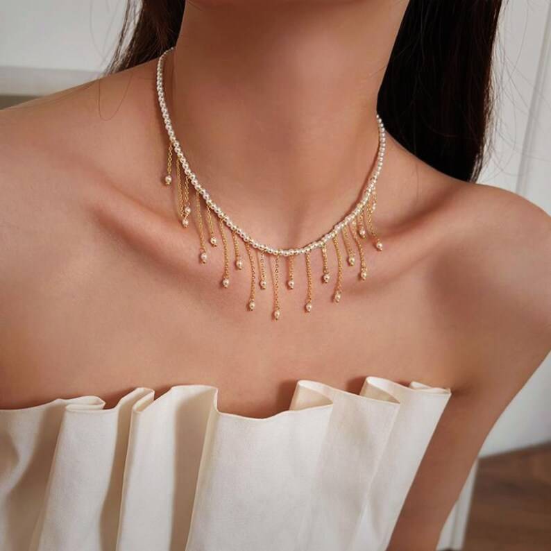 Hanging Pearl Necklace 18k Gold Fashion