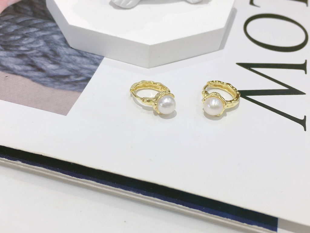 Ring Shaped Earrings with Pearl in the Center in 925 Silver with 18k Gold Plated-Earrings-GULI GULI