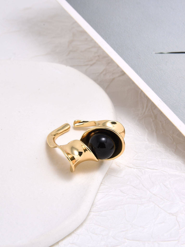 Ring with Wavy Design and Black Pearl in 18k Gold Plating-Rings-TINA