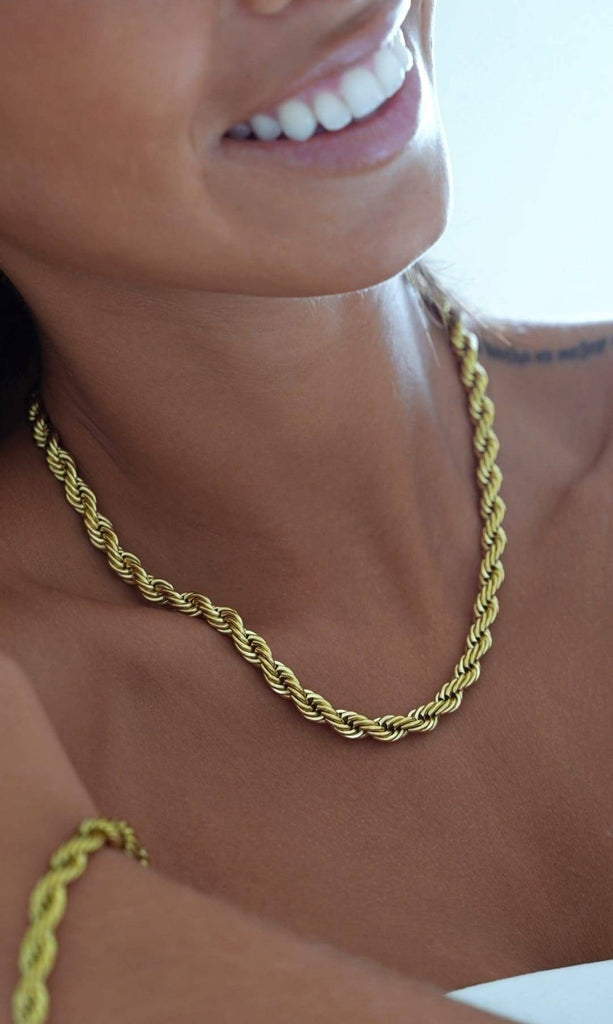 Elegant Necklace with Intertwined design in stainless steel with 24k Gold Plating-Necklaces-NEW WEI